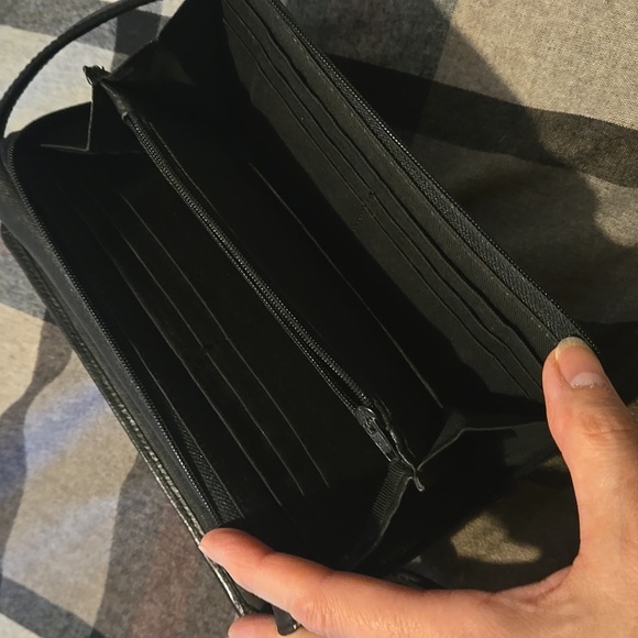 Cross body purse - Picture 3 of 3